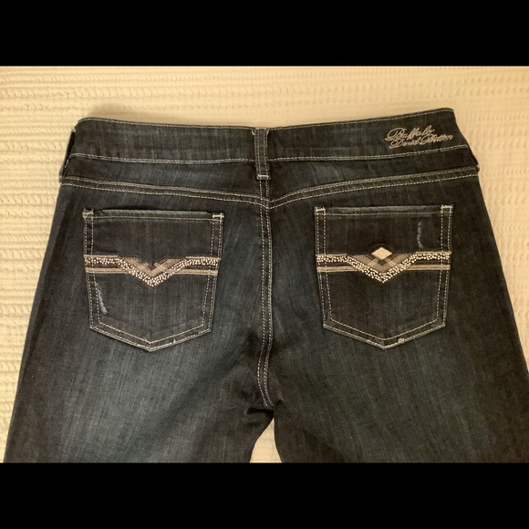 Women’s Buffalo Jeans - Picture 2 of 3